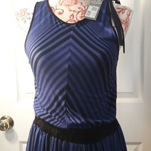 New Daisy Fuentes dress small